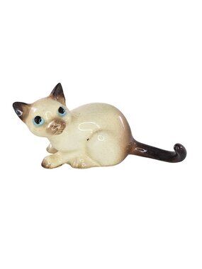Hagen Renaker Siamese Mama Cat Miniature Figurine Looking Left Blue Eyes